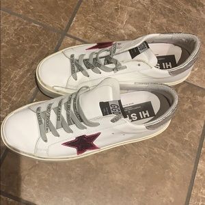 Brand new super cute Golden Goose sneakers!